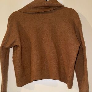 Cynthia Rowley Exquisite Tan 100% Fine Merino Wool Sweater‎